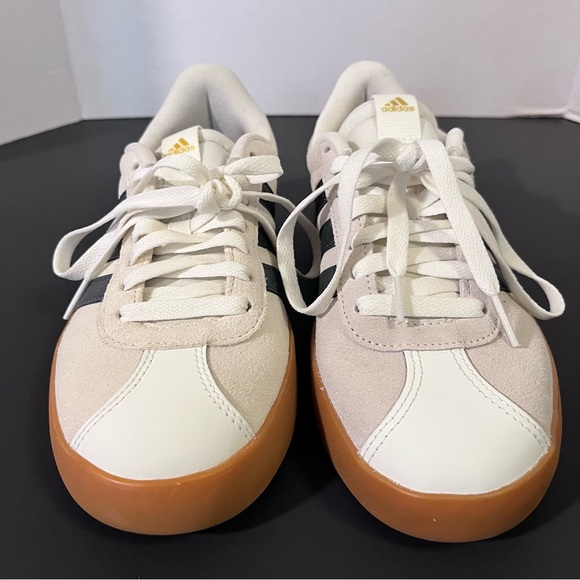 Adidas Womens Run 70s 2.0 Atheletic Shoes White Black Gum Size 8 - Picture 3 of 10